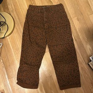 Universal Thread cropped leopard denim pants